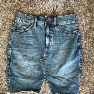 NWOT, Express Jean skirt